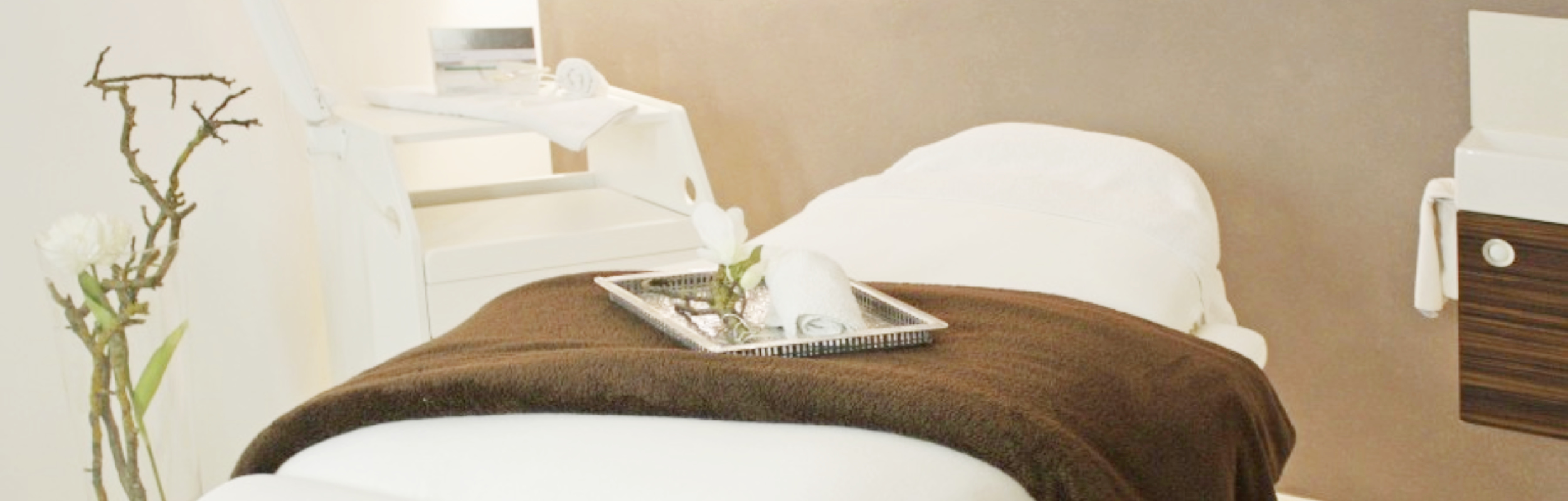 Slider Behandlungsraum Liege 2