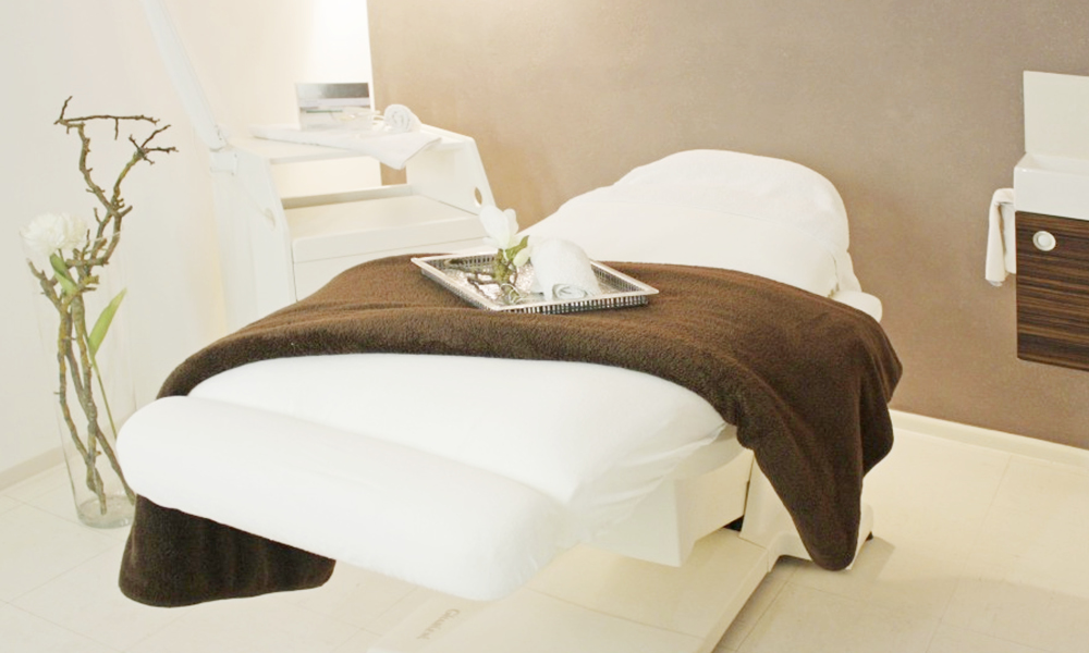 Slider Behandlungsraum Liege 2