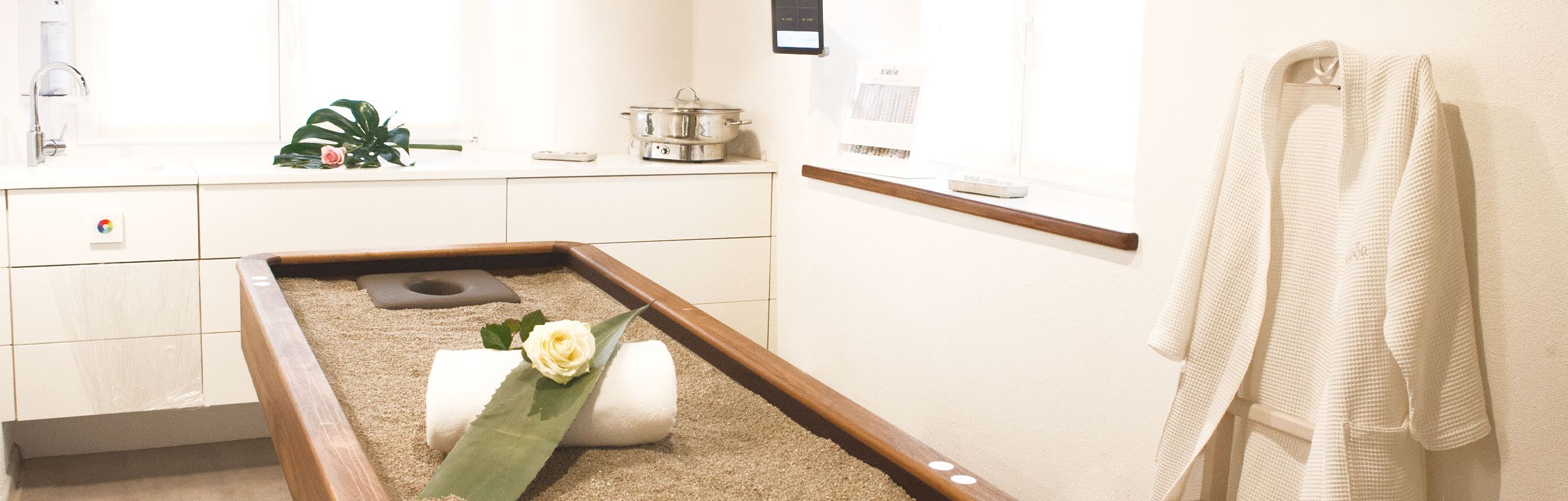 Slider Behandlungsraum Sandliege